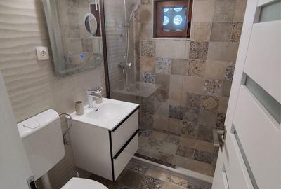 Apartament cu 2 camere decomandat în Cornișa - 4