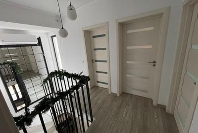 Casă individuală cu 4 camere cu Canalizare în Rediu - 24