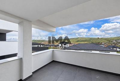 Duplex cu 4 camere cu Canalizare în Chinteni