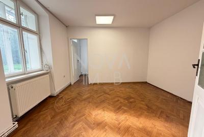 Apartament cu 3 camere nedecomandat în Orașul de Jos