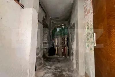 Casă cu 7 camere cu Teren 800 Mp în Ultracentral
