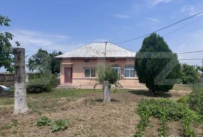 Casă cu 5 camere cu Teren 1400 Mp în Central