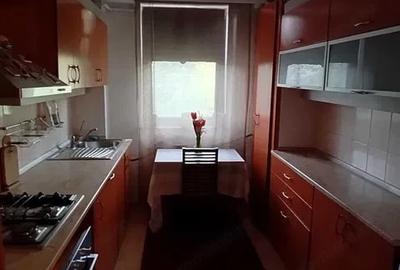 Apartament cu 2 camere semidecomandat în Olteniței