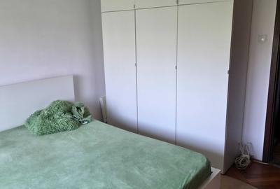 Apartament cu 4 camere decomandat în Complex Studențesc