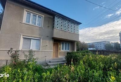 Casă cu 4 camere cu Teren 170 Mp în Dorobanți