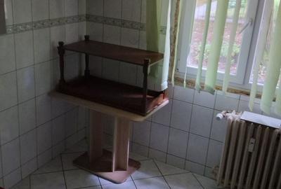 Apartament cu 3 camere decomandat în Berceni - 4