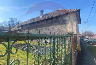 Casă cu 3 camere cu Teren 1163 Mp în Central - 11