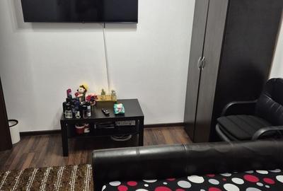 Apartament cu 2 camere decomandat în Titan