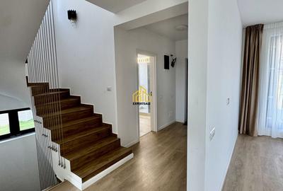 Casă cu 4 camere cu Teren 400 Mp în Domnești