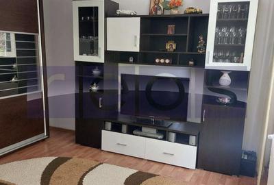 Apartament cu 3 camere în Nerva Traian