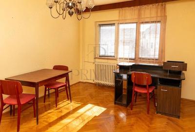 Apartament cu 2 camere decomandat în Baba-Dochia