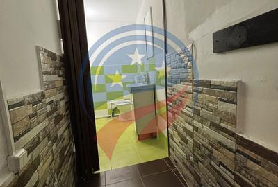 Spațiu comercial, de 32 mp, în Central - 3