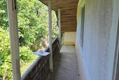 Casă cu 2 camere în Pâncești