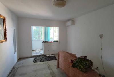 Apartament cu 3 camere decomandat în Alfa - 11