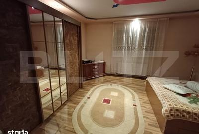 Casă cu 8 camere cu Teren 1500 Mp în Central - 6