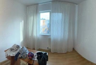 Apartament cu 3 camere decomandat în Central - 4