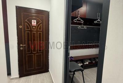 Apartament cu 3 camere decomandat în Gara de Nord