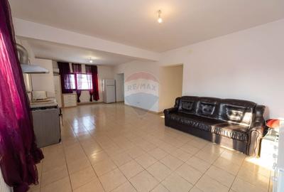 Casă individuală cu 9 camere cu Teren 400 Mp în Est - 7