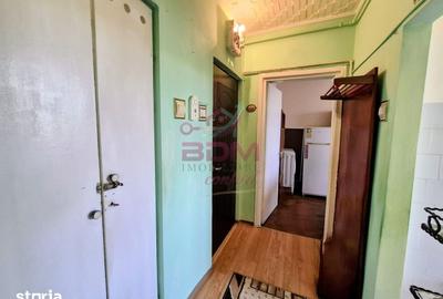 Apartament cu 3 camere semidecomandat în Micro 1 - 5