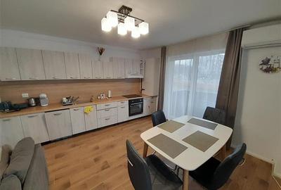 Apartament cu 2 camere semidecomandat, mobilat în Dâmbul Rotund