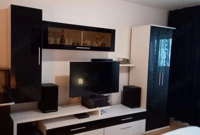 Garsonieră decomandată în Nerva Traian