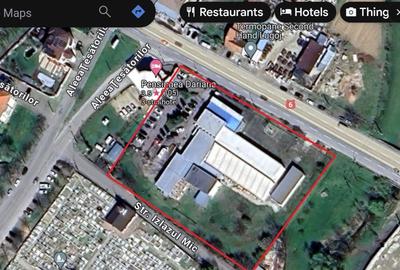 Spațiu comercial, de 8,000 mp, în Central