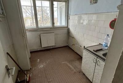Apartament cu 2 camere decomandat în Gării - 3