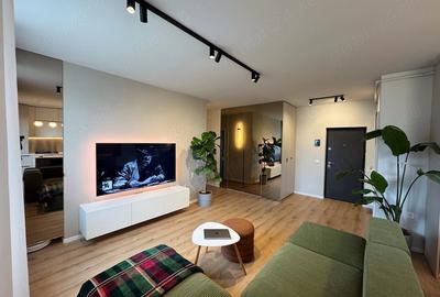 Apartament cu 3 camere semidecomandat în Chinteni