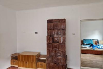 Casă cu 3 camere semidecomandat în Central - 4