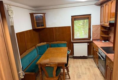 Apartament cu 3 camere decomandat în Exterior Vest