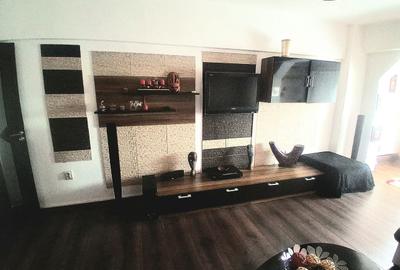 Apartament cu 2 camere decomandat în Buzaului