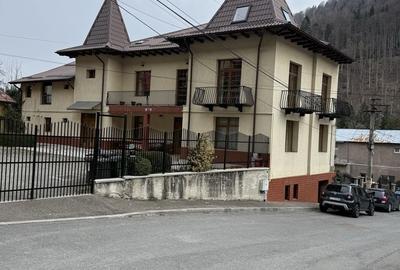 Apartament cu 3 camere decomandat în Central - 8
