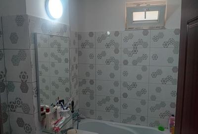 Apartament cu 2 camere semidecomandat în Dărmănești
