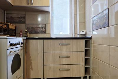 Apartament cu 3 camere semidecomandat, mobilat în Universitate - 9