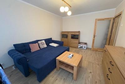 Apartament cu 3 camere decomandat în Cornișa