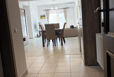 Apartament cu 3 camere în Valea Aurie