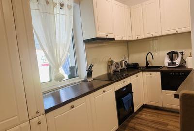 Casă cu 4 camere în Dumbrăvița - 1