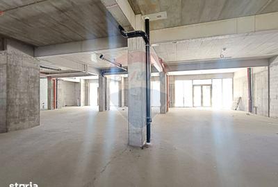 Spațiu comercial, de 281.3 mp, în Central
