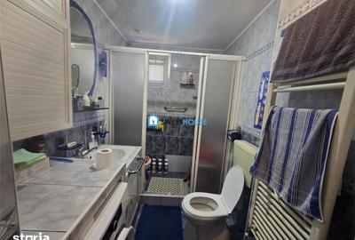 Casă cu 5 camere cu Teren 300 Mp în Central - 2