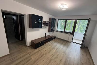 Apartament cu 2 camere semidecomandat, mobilat în Tomis I - 1