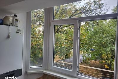 Apartament cu 3 camere decomandat în 1 Mai