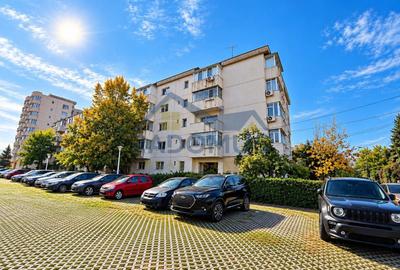 Apartament cu 3 camere decomandat, mobilat în Cantacuzino