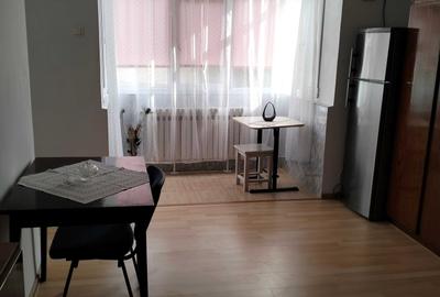 Garsonieră decomandată în Central - 1