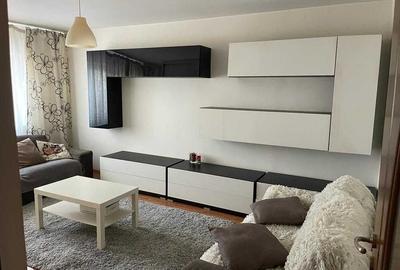 Apartament cu 2 camere decomandat în Rovine