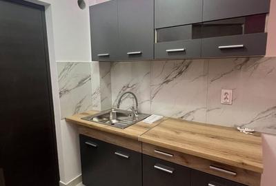 Apartament decomandat în Central - 1