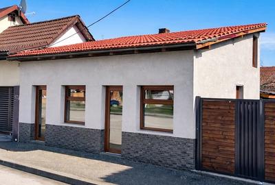 Casă cu 4 camere cu Teren 200 Mp în Central