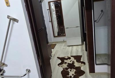 Garsonieră decomandată în Central