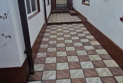 Casă individuală cu 6 camere cu Canalizare în Central - 24