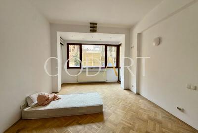 Apartament cu 3 camere decomandat în Aviatorilor - 5