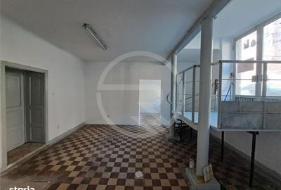 Spațiu comercial, de 150 mp, în Gruia - 7